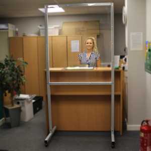 Floorstanding / Mobile Hygiene Screens